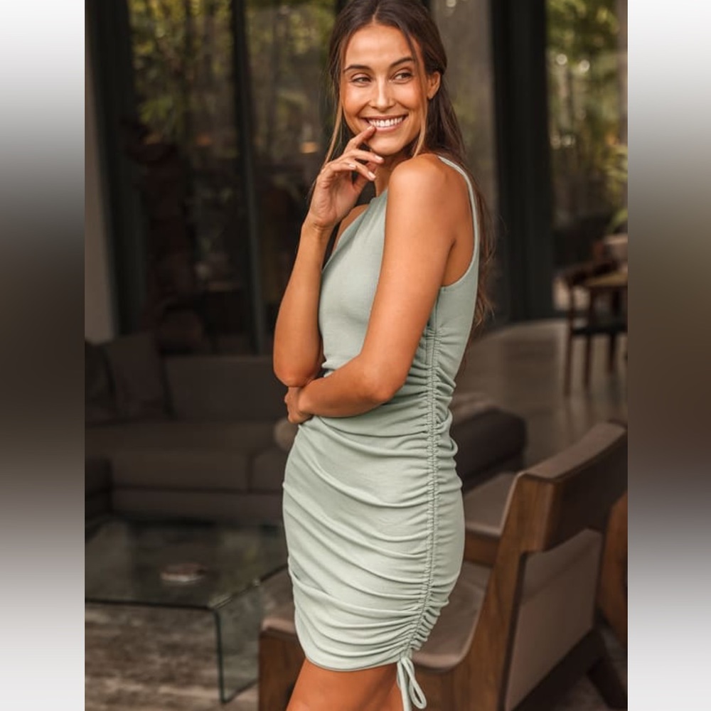 Lulu’s Ribbed Drawstring Ruched Bodycon Dress - Picture 2 of 3